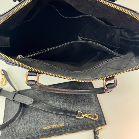2‎ Pc Michael Kors Ciara Handbag Large Black + Wristlet - Picture 8 of 13